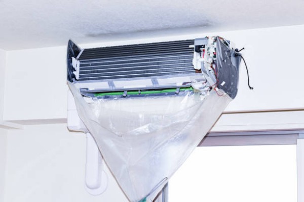 Tình trạng nứt, rách của điều hòa