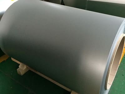 Arddangosfa coil alwminiwm wedi'i gorchuddio